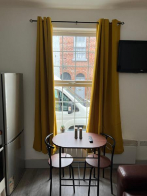 Ground Floor Two Bed Cairo Street
